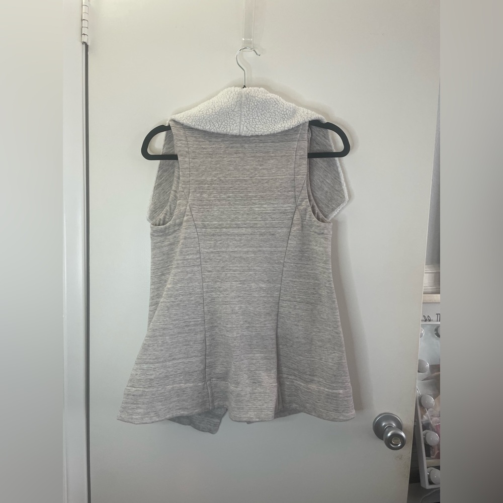 Athleta long line heathered vest - Size XS - Picture 6 of 10